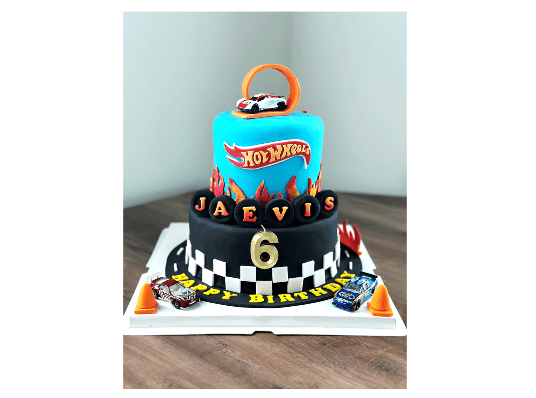 Hot Wheels 2-tiers Cake